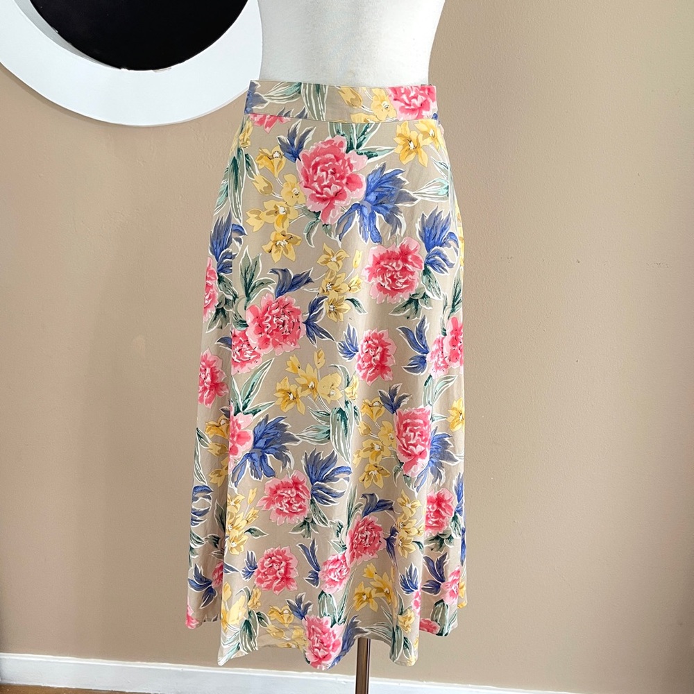 Vintage Talbots Floral 100% Silk Skirt – Light as a Daydream - 8 PET